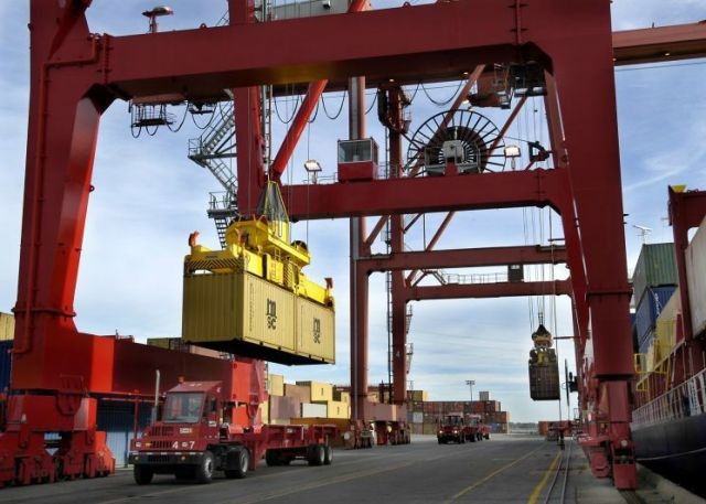 Strike truce puts port back in business